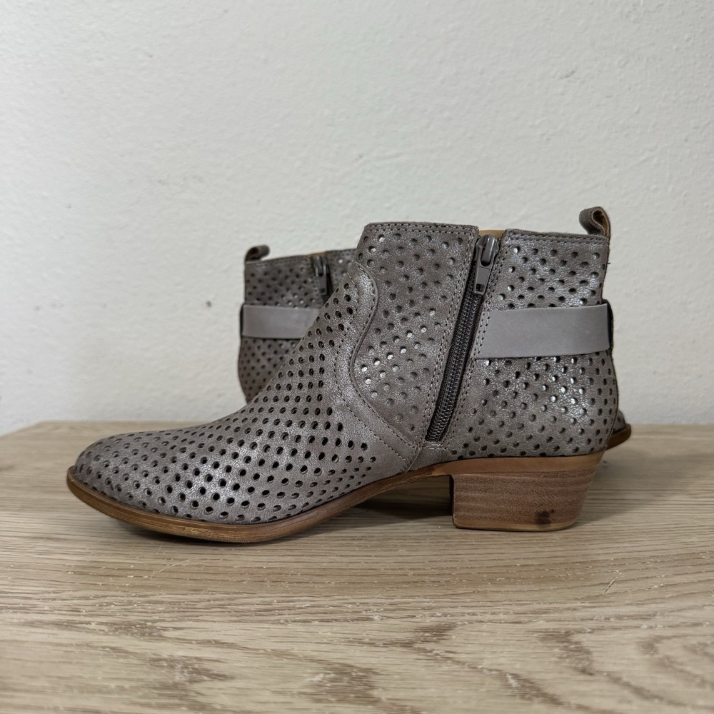 Lucky Brand Silver Gray Leather Mesh Ankle Boots Womens Size 8 M - Picture 7 of 12